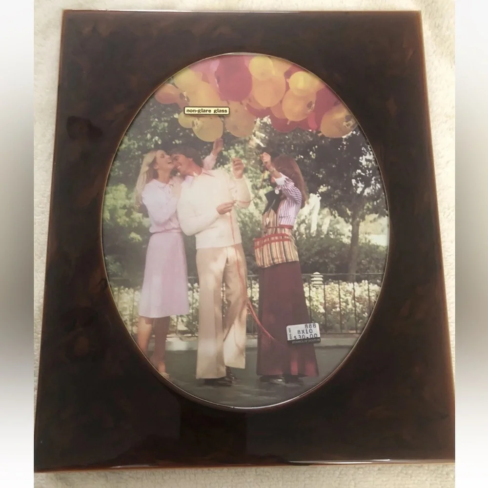 Faux Tortoise Burnes of Boston 8x10 Acrylic Picture Frame. Vintage Never Used!